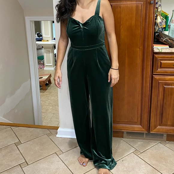Abercrombie & Fitch velvet Green Jumpsuit Romper - Picture 8 of 9